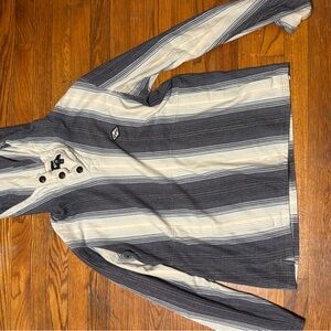 Billabong Men's Navy and Cream Striped Shirt